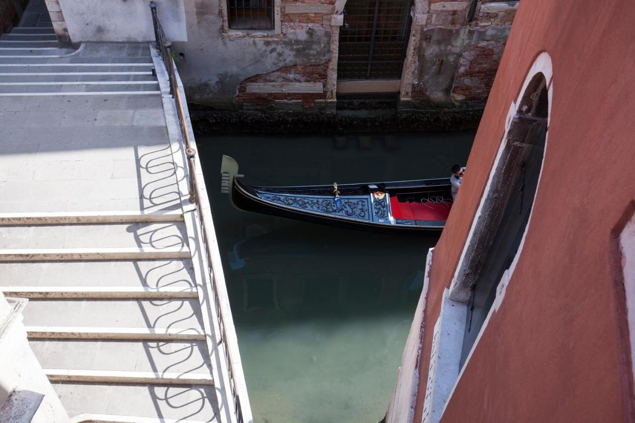 Hôtel Simon' Secret à Venise Extérieur photo